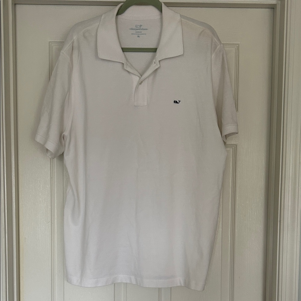 Vineyard Vines Men's White Polo with Navy Whale Logo
